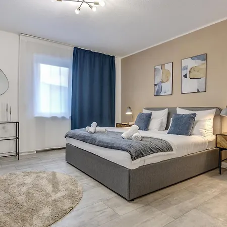 Apartment Zentrale Design In Ufernaehe - 105 Qm - Parkplatz - Kueche - Netflix *