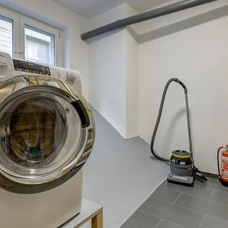 Zentrale Design In Ufernaehe - 105 Qm - Parkplatz - Kueche - Netflix *