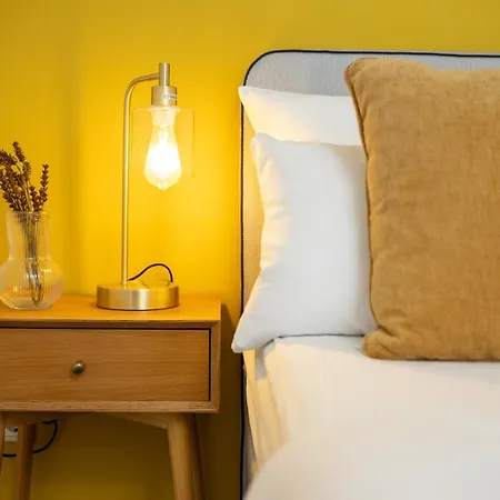 Apartament Zentrale Design In Ufernaehe - 105 Qm - Parkplatz - Kueche - Netflix