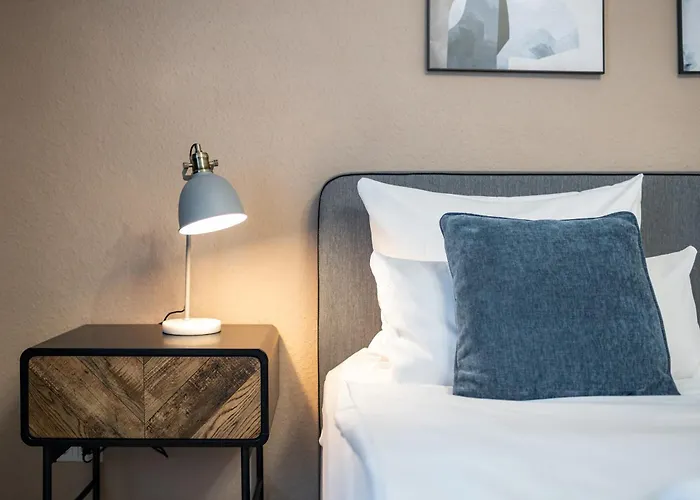 Apartment Zentrale Design In Ufernaehe - 105 Qm - Parkplatz - Kueche - Netflix *