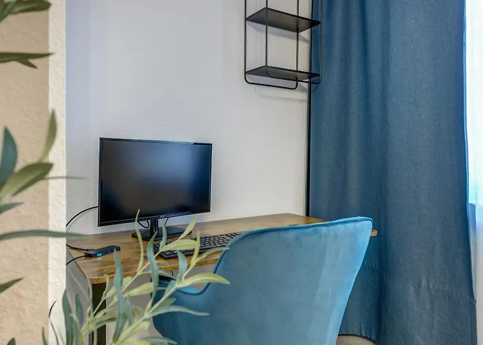 Zentrale Design In Ufernähe - 105 Qm - Parkplatz - Küche - Netflix Apartment