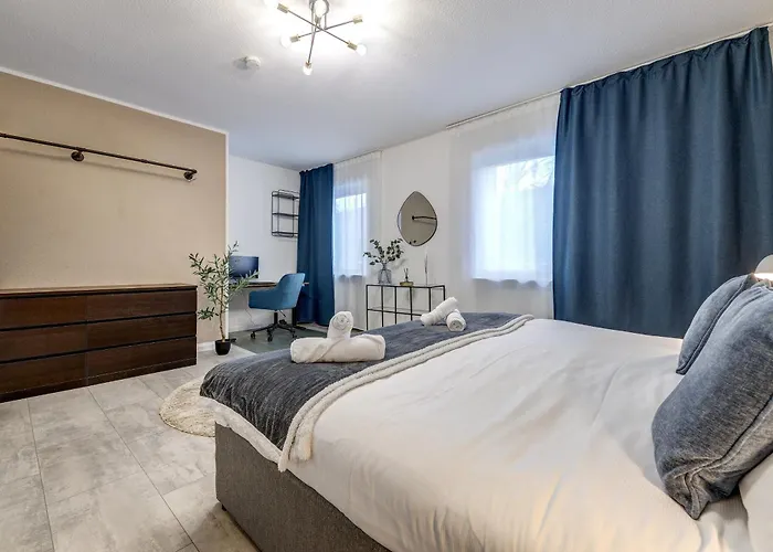 Zentrale Design In Ufernaehe - 105 Qm - Parkplatz - Kueche - Netflix Apartment